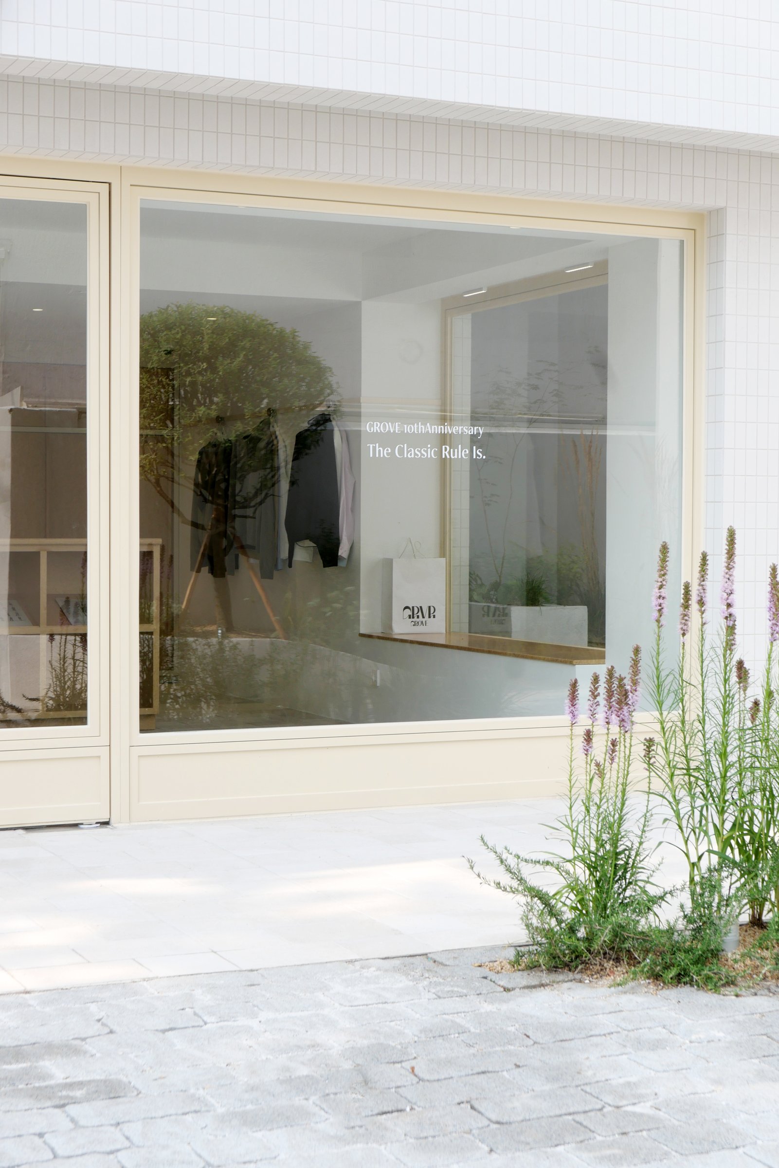 Grove Hannam Showroom — 1F Entrance Garden 7