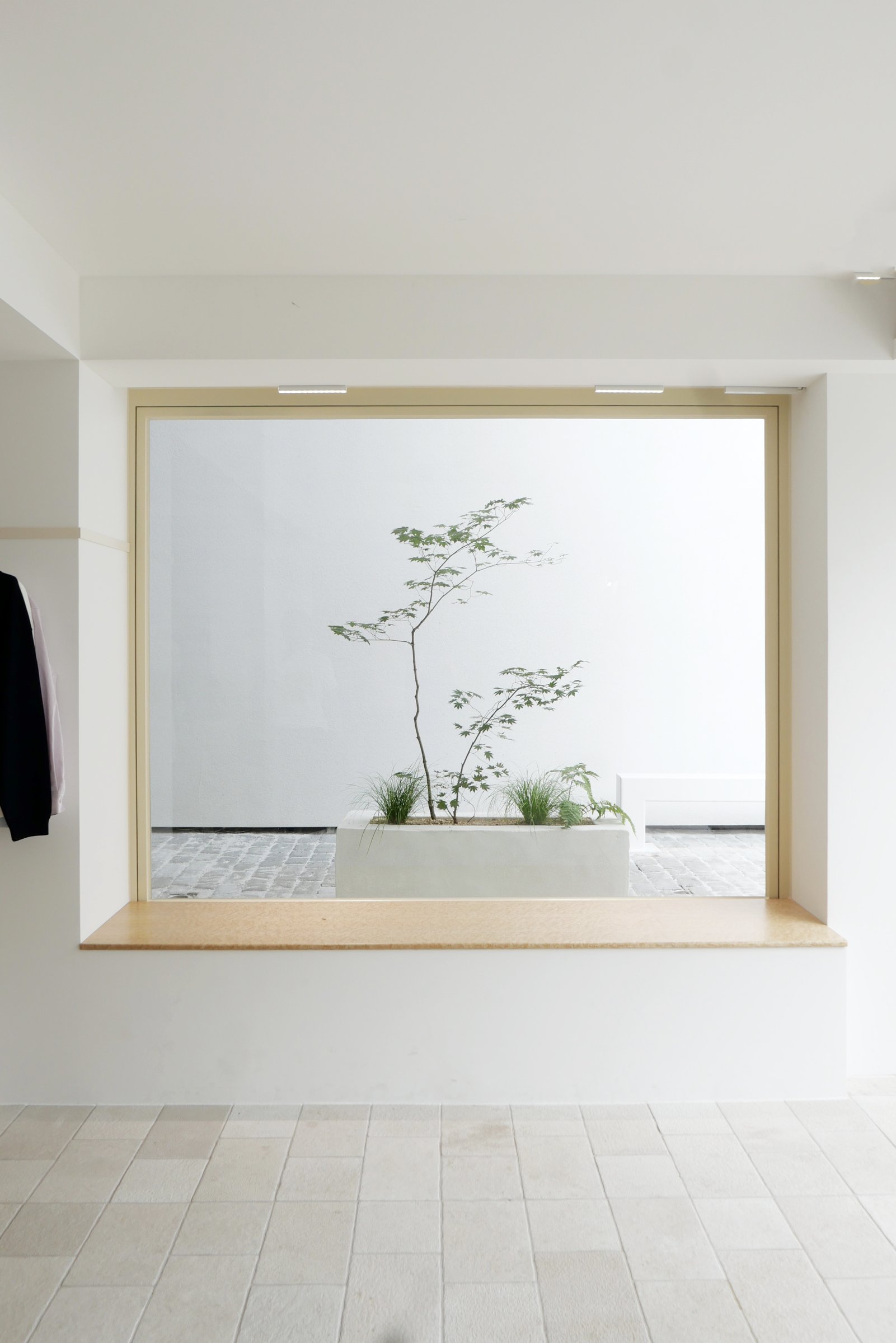 Grove Hannam Showroom — 1F Shade Garden 1